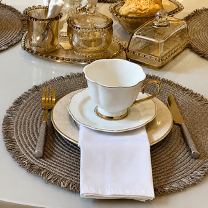 Jogo de 12 peças para chá Mon Charmant em new bone china com borda dourada 240ml branco