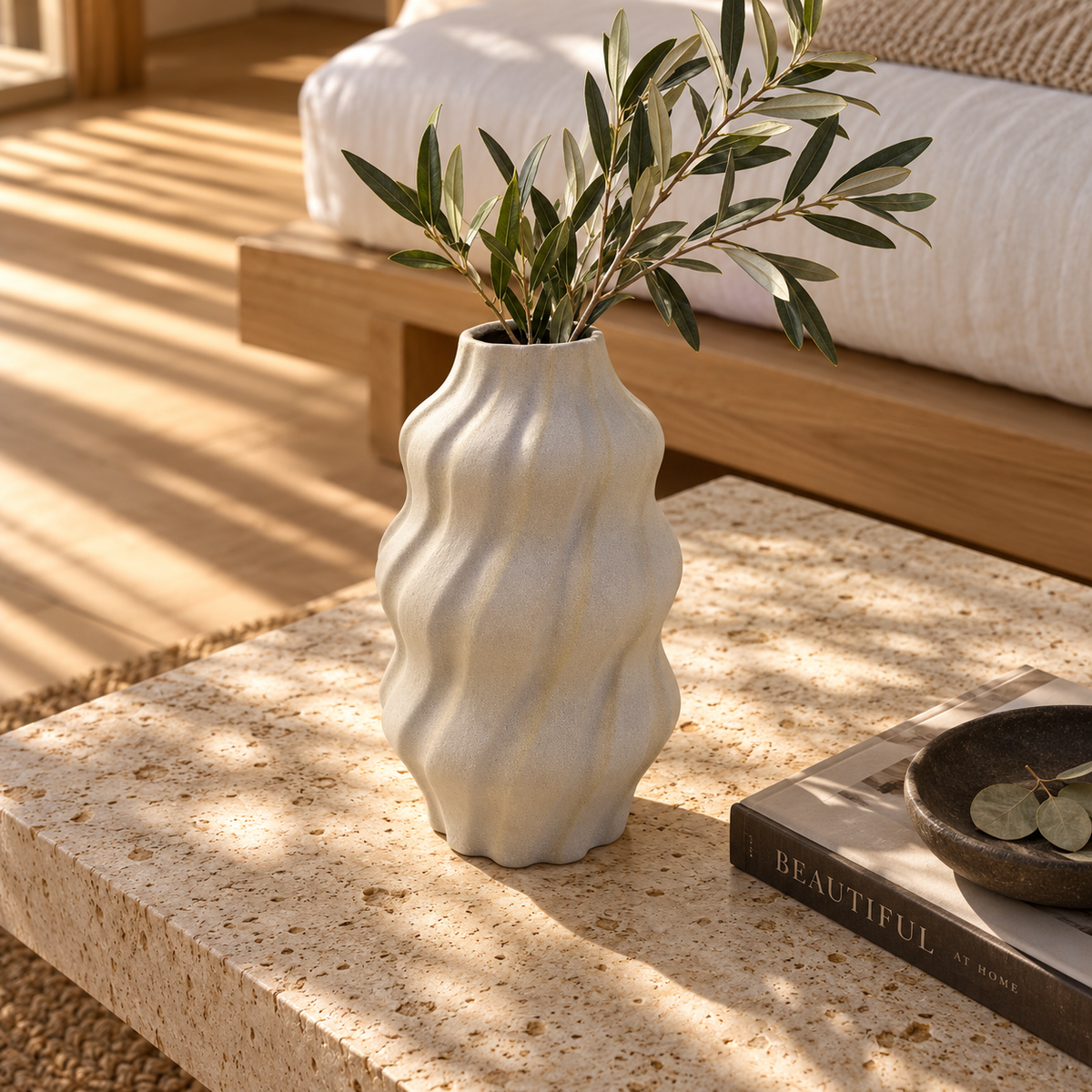 Vaso Decorativo Orgânico Ondulado Texturizado em Dolomita Branco 26cm