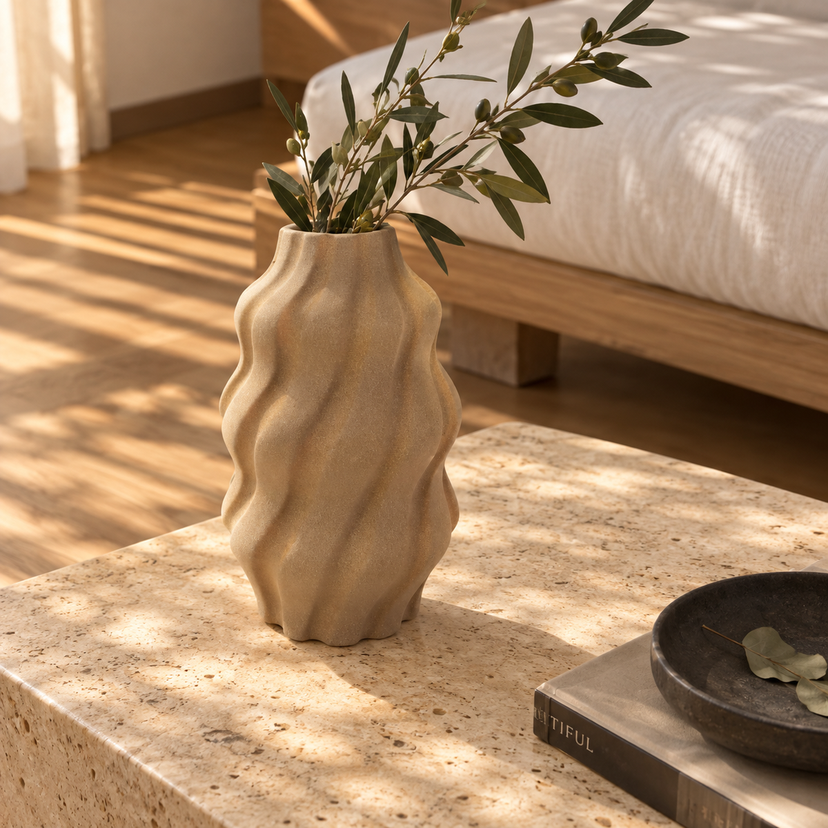 Vaso Decorativo Orgânico Ondulado Texturizado em Dolomita Marrom 26cm
