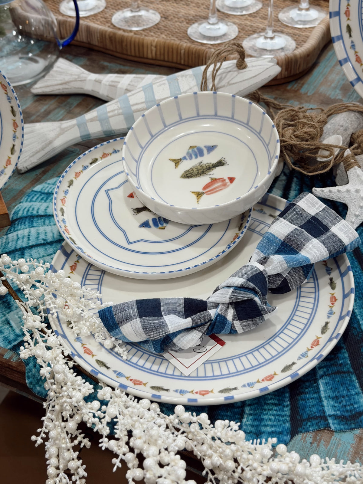 Jogo de 6 Pratos Rasos em Porcelana Marine Estampa Peixes Mediterrâneo 27CM